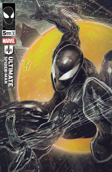 ULTIMATE SPIDER-MAN #5 (JOHN GIANG EXCLUSIVE BLACK COSTUME VARIANT)(2024) COMIC BOOK