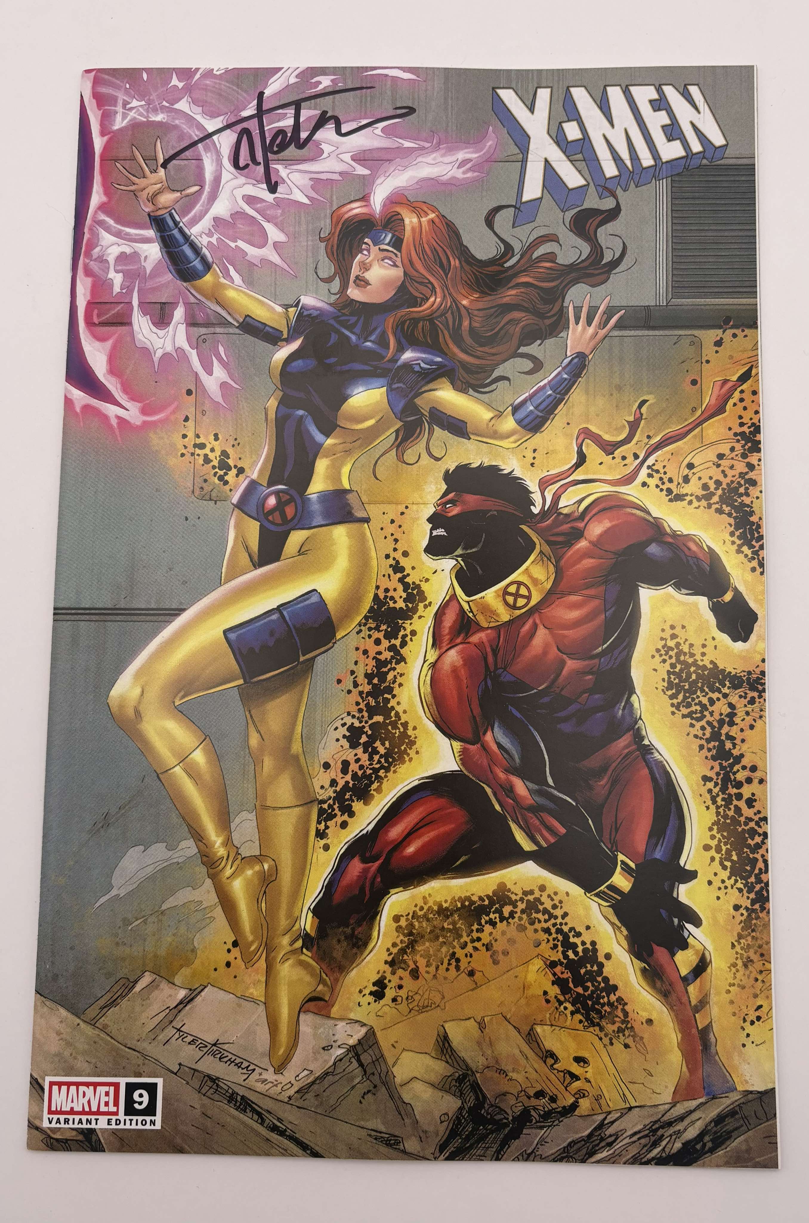 [Signed by Tyler Kirkham] X-Men #9 Unknown Comics Tyler Kirkham Exclusive Var [IN STOCK]