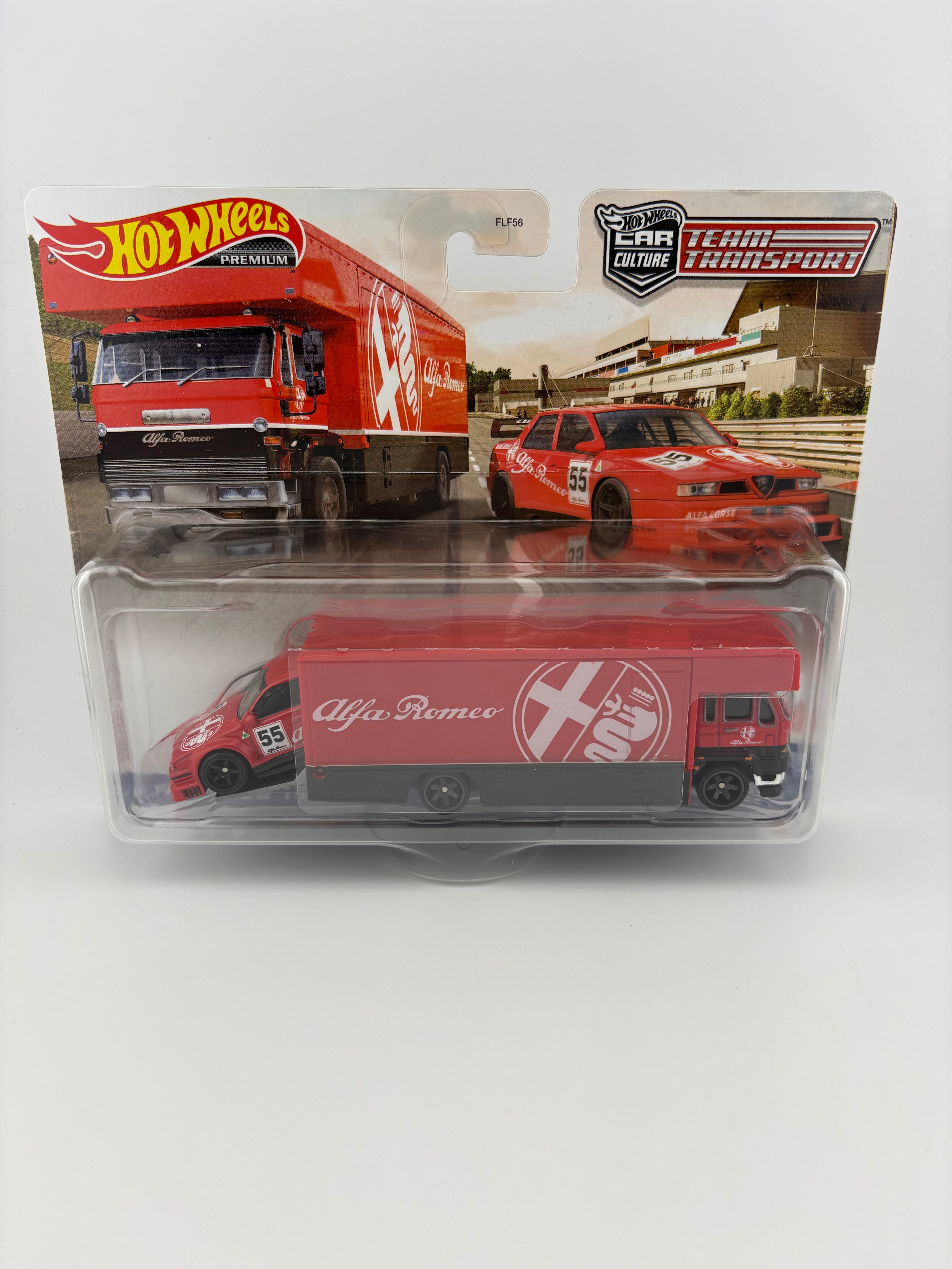 Hot Wheels Premium – Alfa Romeo 155 V6 TI with Fleet Flyer (Team Transport Series)