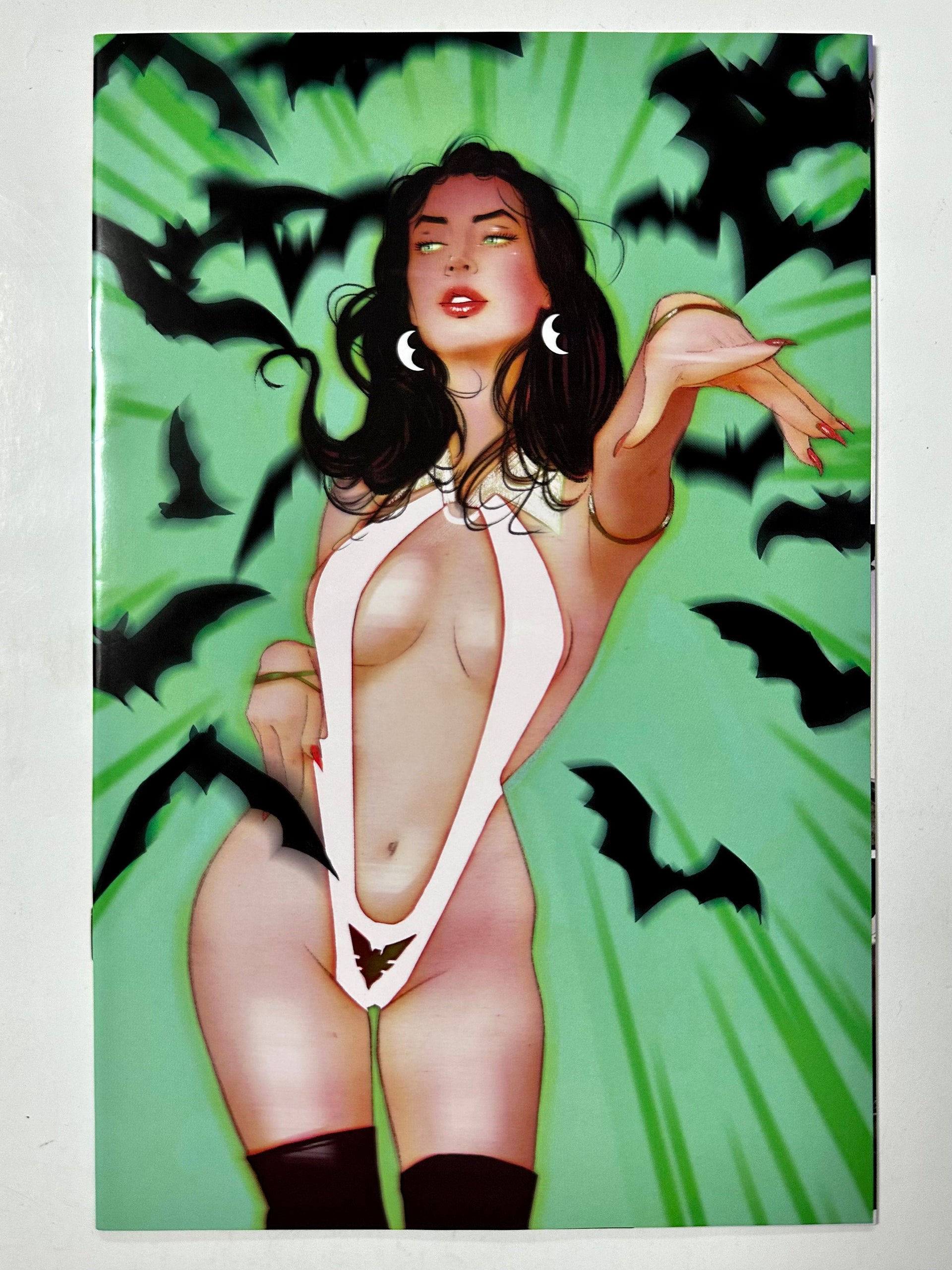 Vampirella Year One #1 GalaxyCon Exclusive Tula Lotay Virgin Variant Comic Book