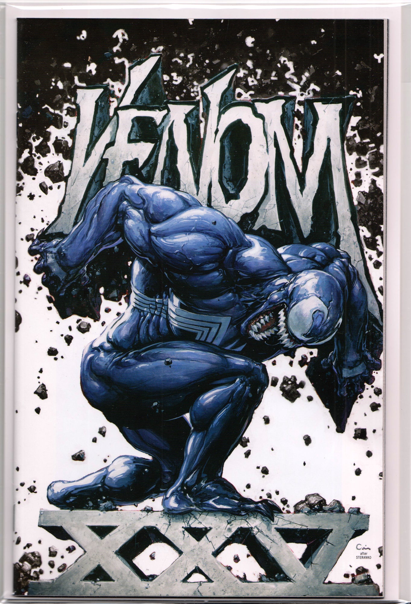 VENOM #25 (CLAYTON CRAIN EXCLUSIVE KING-SIZE HULK #1 HOMAGE WHITE VARIANT) COMIC